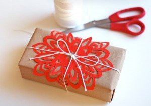 snowflake-gift-topper